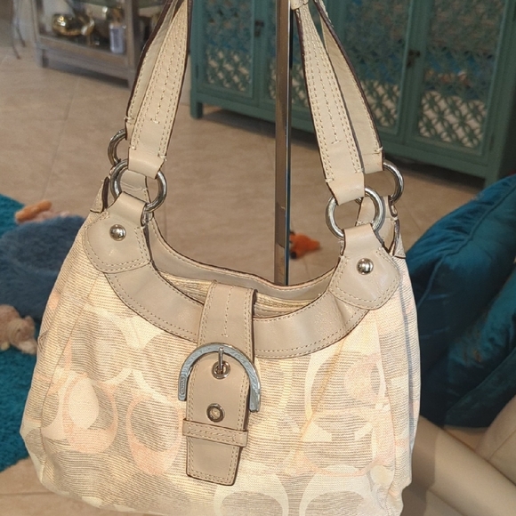 Coach Gray, cream and peach Shoulder Bag - Picture 1 of 12